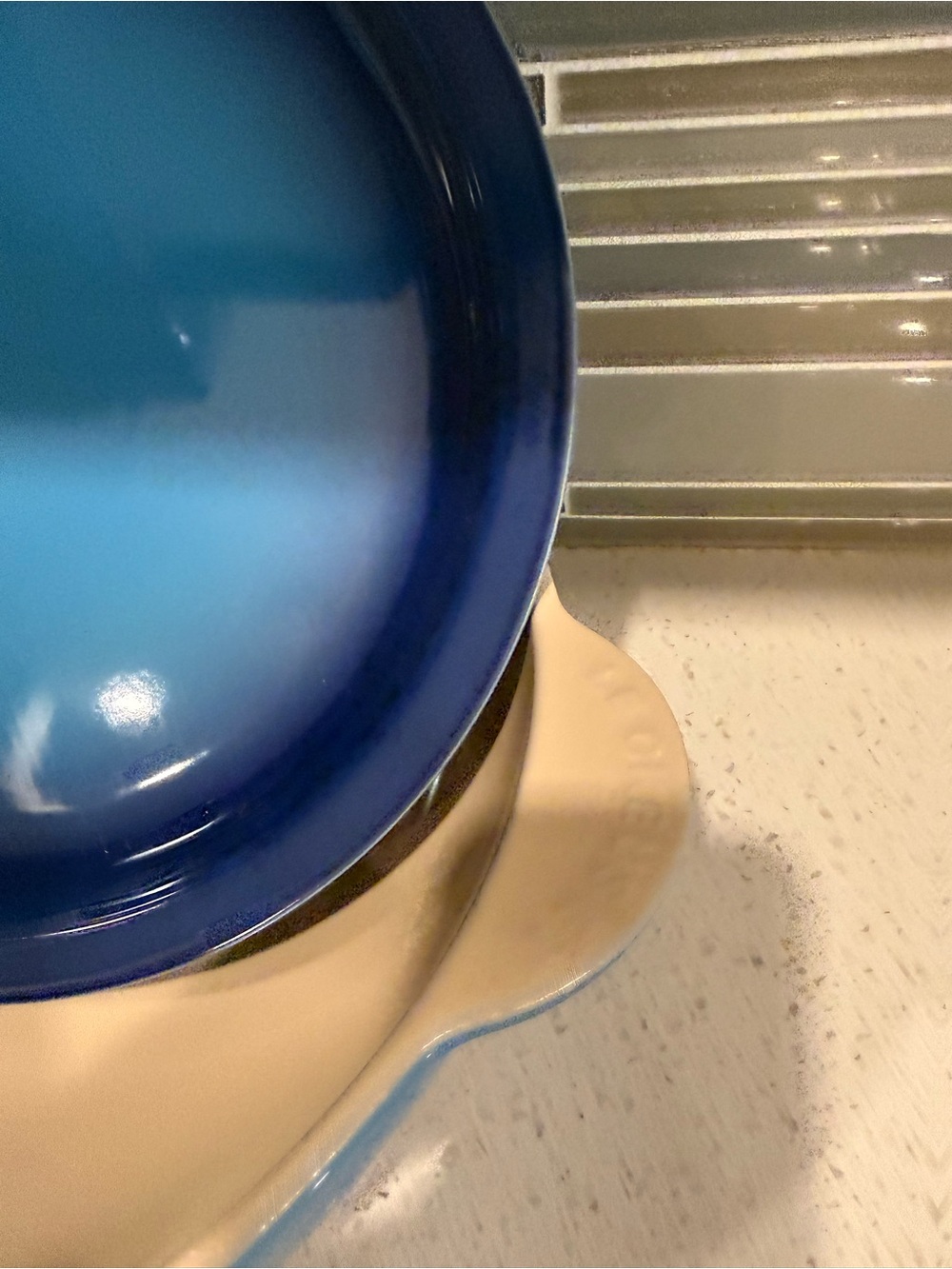 Le Creuset Azure Signature Round Multifunction Baking Dish with Platter Lid - Picture 9 of 12